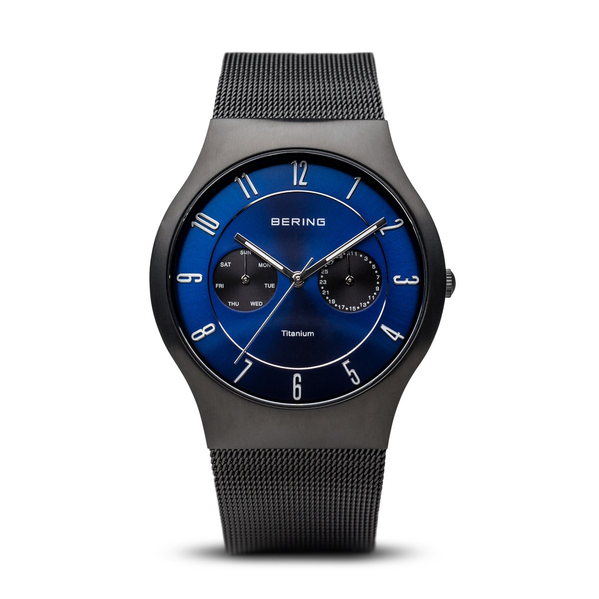 BERING Men Analog Quartz titanium collection Watch with stainless steel Strap and Sapphire Crystal 11939-078, Black/Blue, 39 mm