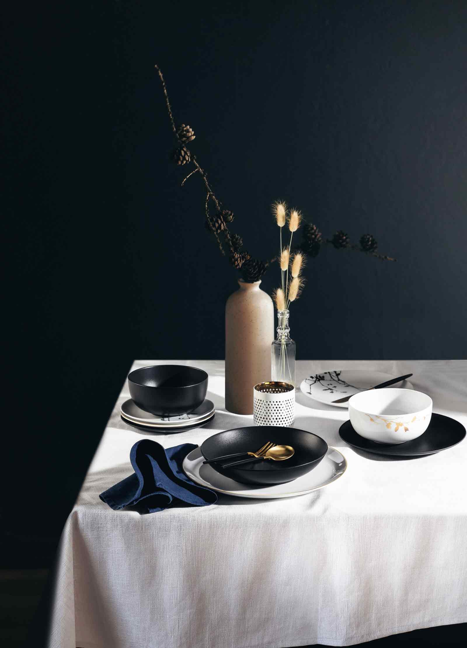 Seltmann Weiden Liberty Velvet Black Einsteiger-Set 8-teilig, Teller & Schalen für 2 Personen, Geschirr-Set mit mattem Finish, Porzellan, Schwarz
