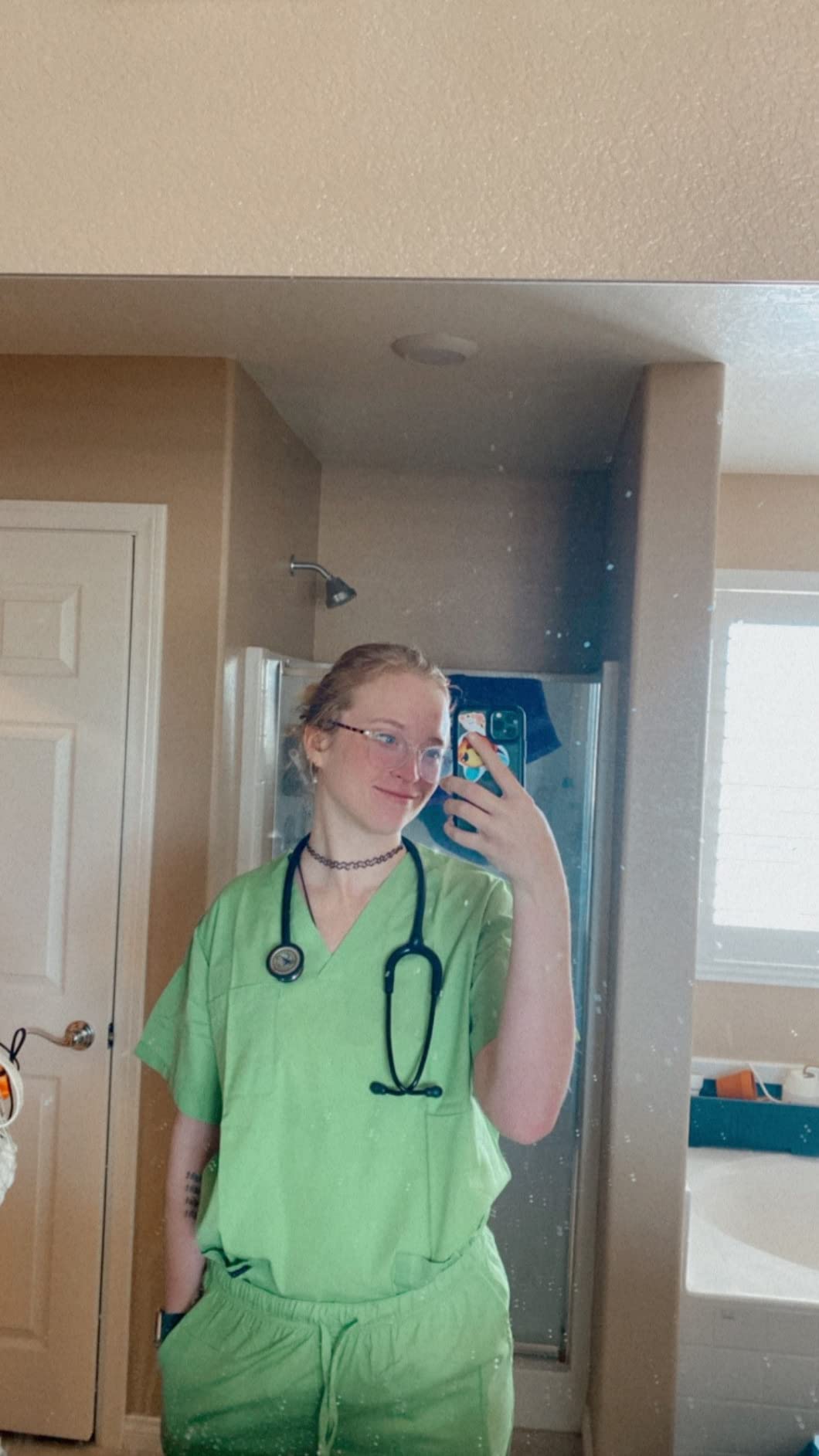 5/mo Finance Dagacci Scrubs Medical Uniform Women and Man Scrubs Set