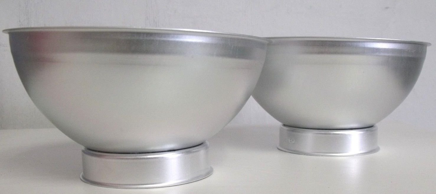 Cobble Creek 3-d Ball Cake Pan Mold