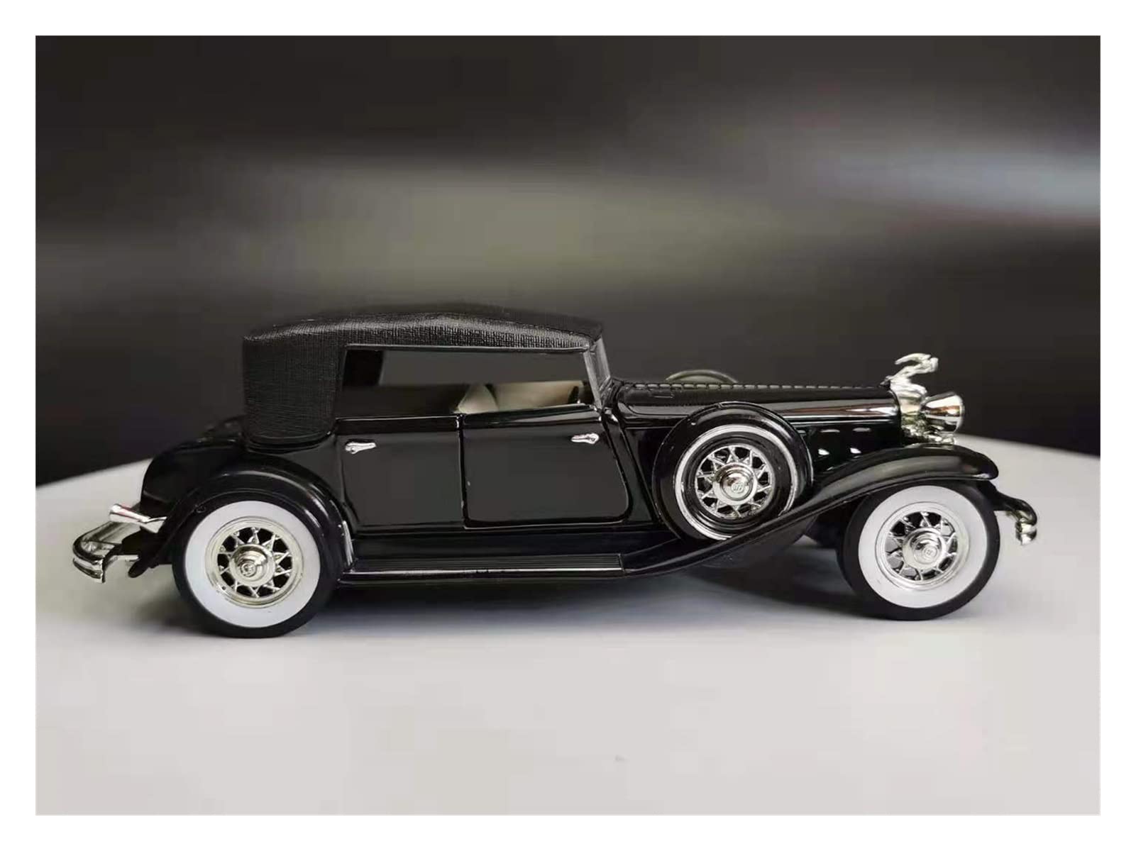 Amazon | ミニカー スケールモデルカー 1:32クライスラーレバロン1932
