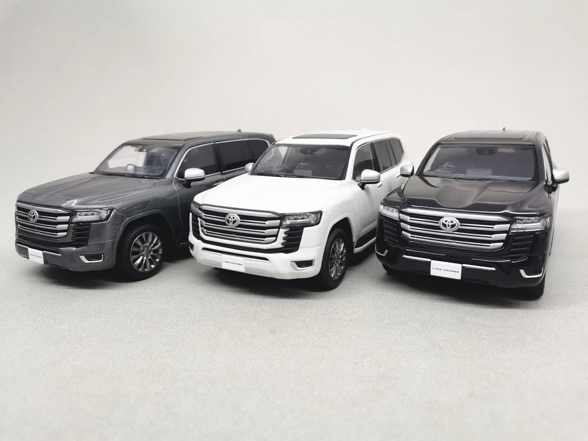 Amazon.co.jp: 1/30 ミニカー ランドクルーザー 300 三台セット 本体 