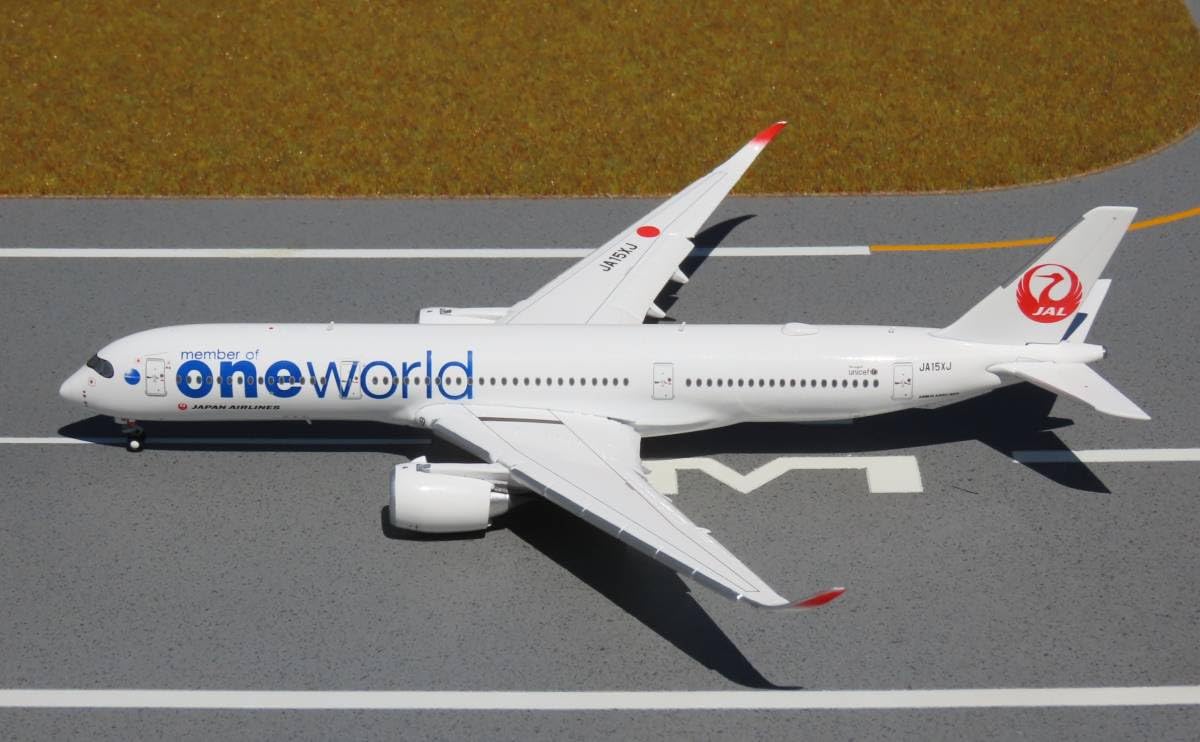 Amazon | JAL A350-900ワンワールド特別塗装機 JA15XJ フラップダウン