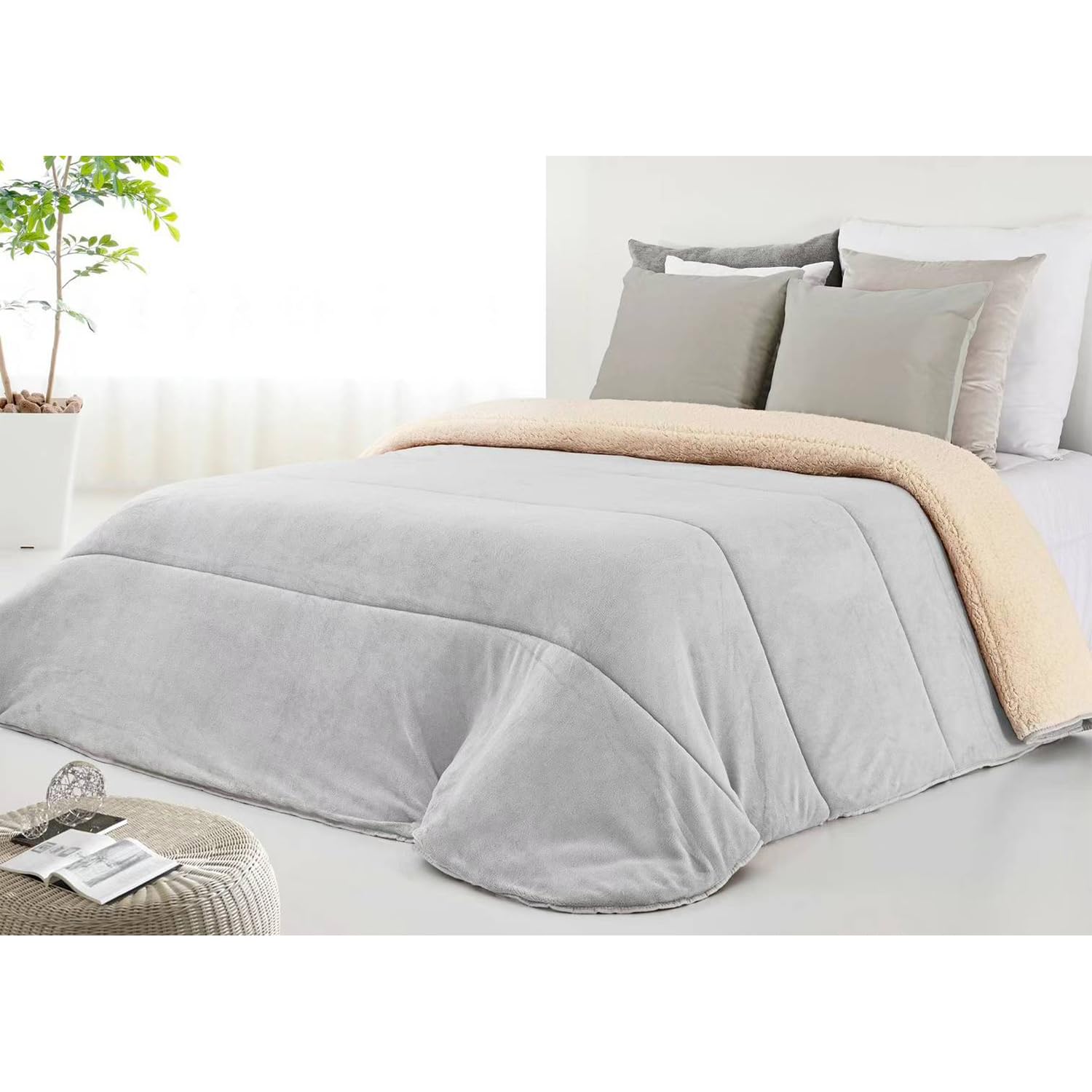 GREATOYAR Edredón Nórdico Borrego, Edredon con Sherpa y Coralina, Ideal para Invierno, para Cama de 135cm y 150cm, Edredón Cama Matrimonio y Sofá para Invierno, Cálida y Suave, 240x250cm, Gris Claro