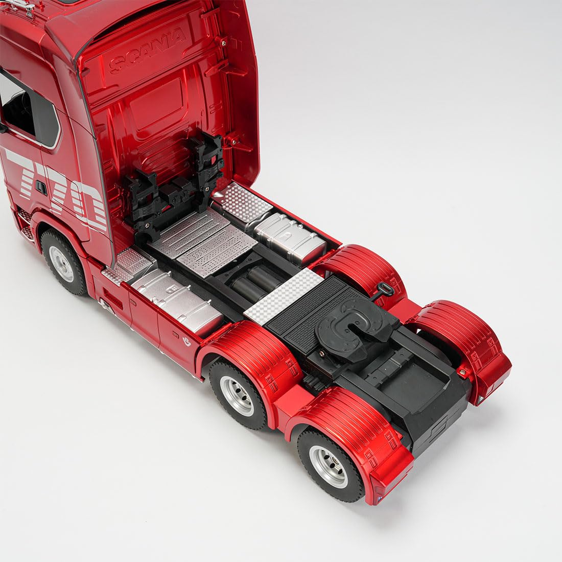 Camion trattore RC scala 1/18 6x4, 2,4 GHz telecomando resistente semi camion con trazione posteriore, luci e suono, compatibile con rimorchio piatto opzionale, modello da collezione hobby per adulti