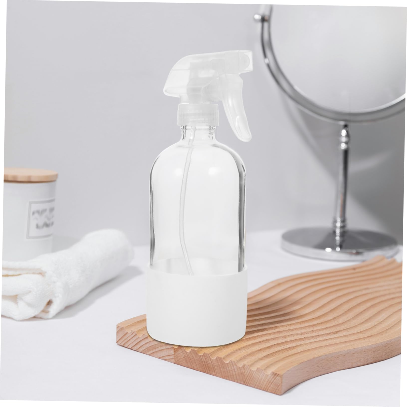 Bottiglia Spray 500ml in Vetro con Rivestimento in Silicone, 2 Pezzi | Nebulizzazione Fine, Bianco Moderno, Flaconi Vuoti Riutilizzabili per Uso Quotidiano