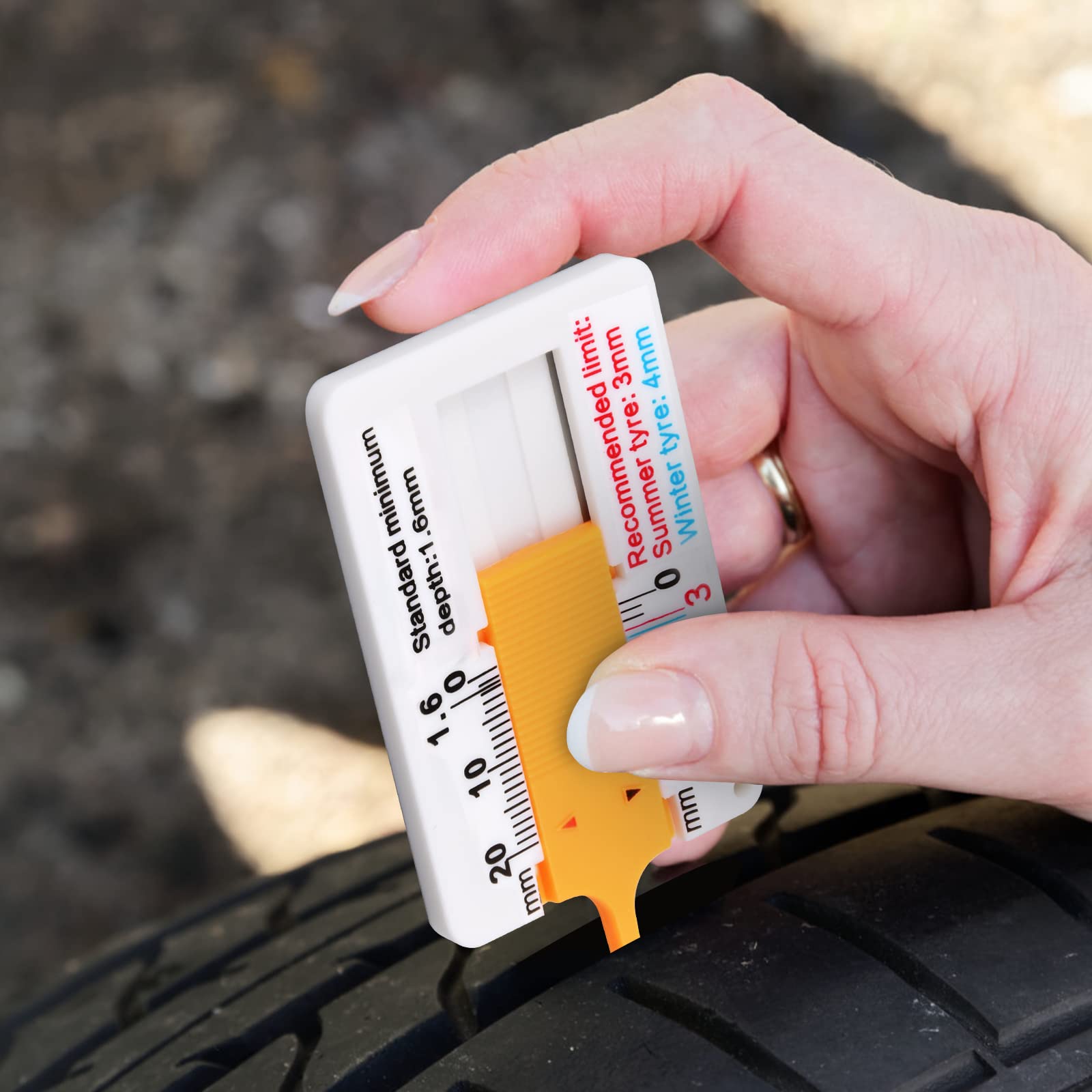 4 Pezzi Calibro di Profondità del Battistrada per Pneumatici in Plastica, Spessimetro Pneumatici, Misuratori Spessore Battistrada per Auto Moto, Ruota di Camion, Strumento di Misurazione