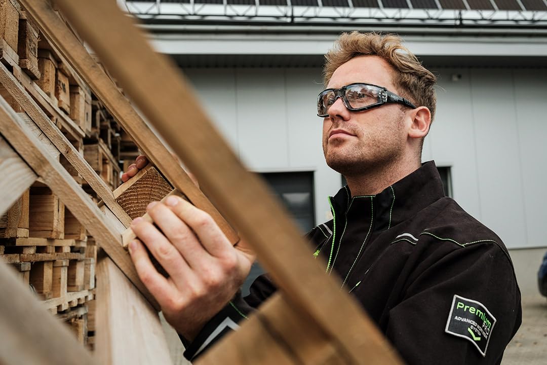 NEO TOOLS Kurze Arbeitshose Herren mit Arbeitsgürtel & Schutzbrille