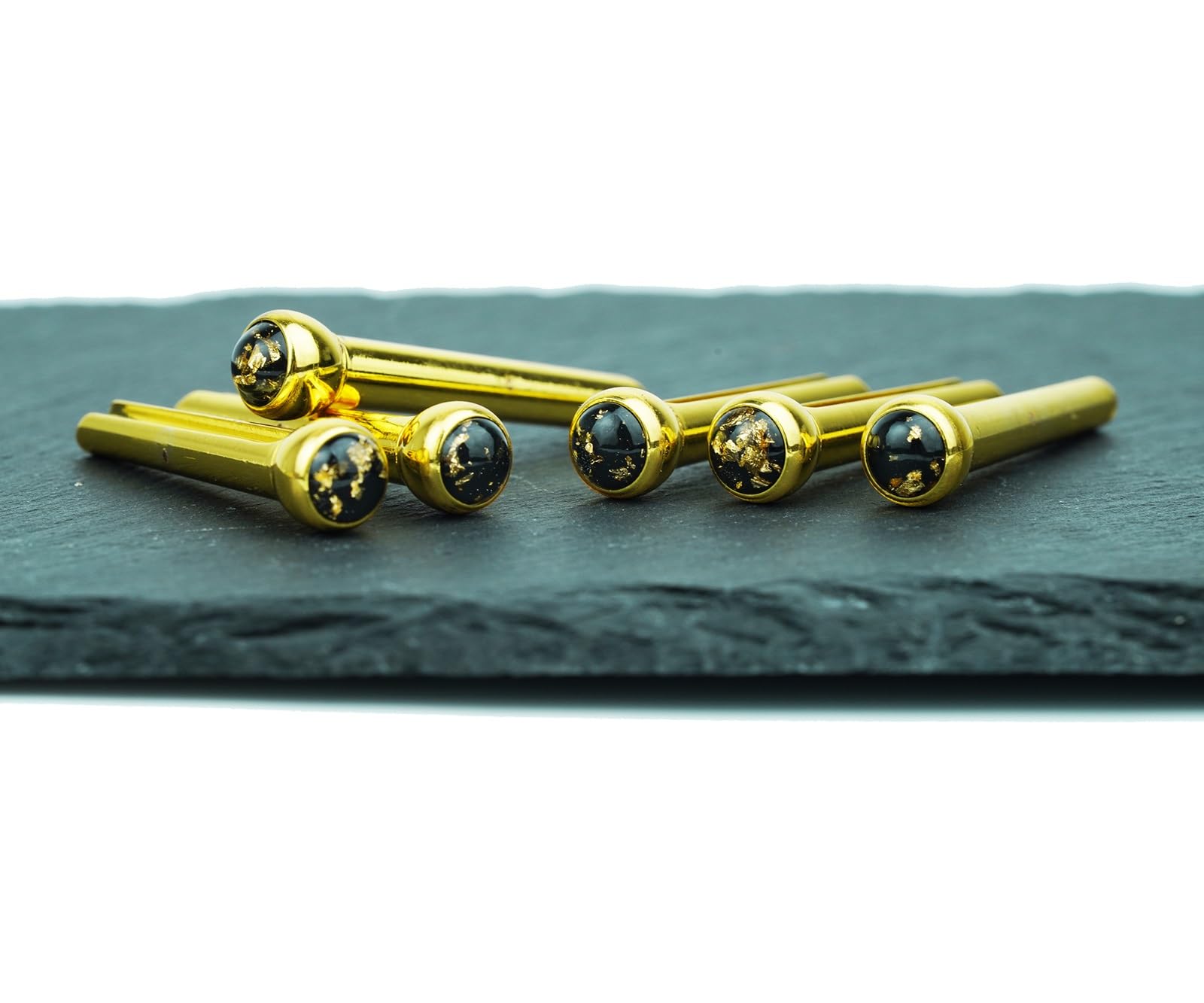 Guyker Gitarrenstegstifte, 6 Stück Messingstifte Endpin mit Goldfolienmuster für 6 Saiten Akustikgitarre Folk-Gitarren-Nagelklammern feste Kegel Ersatzteile 1 Set (GX-002)