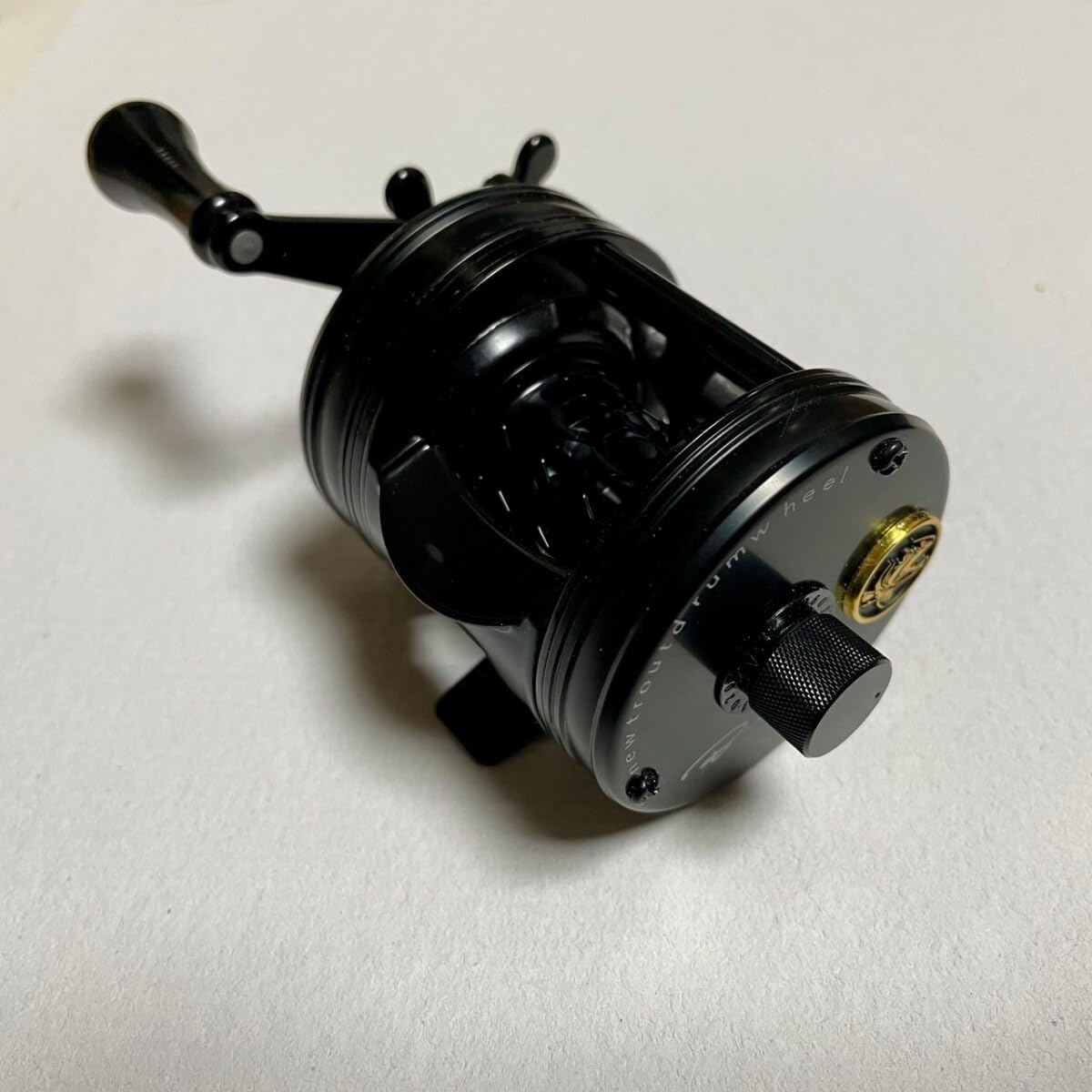 Amazon.co.jp: Aioushi BH300 中国製 丸型ベイトリール 左 黒