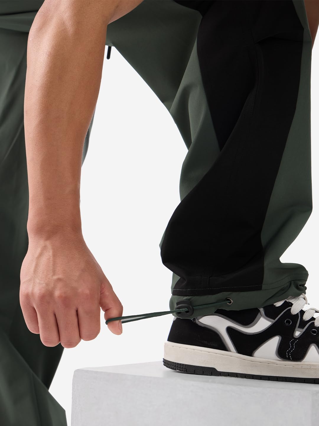 The Souled Store Pantalones de paracaídas: Riveria - Pantalones de paracaídas elásticos para hombre y niño con cierre de pierna de algodón