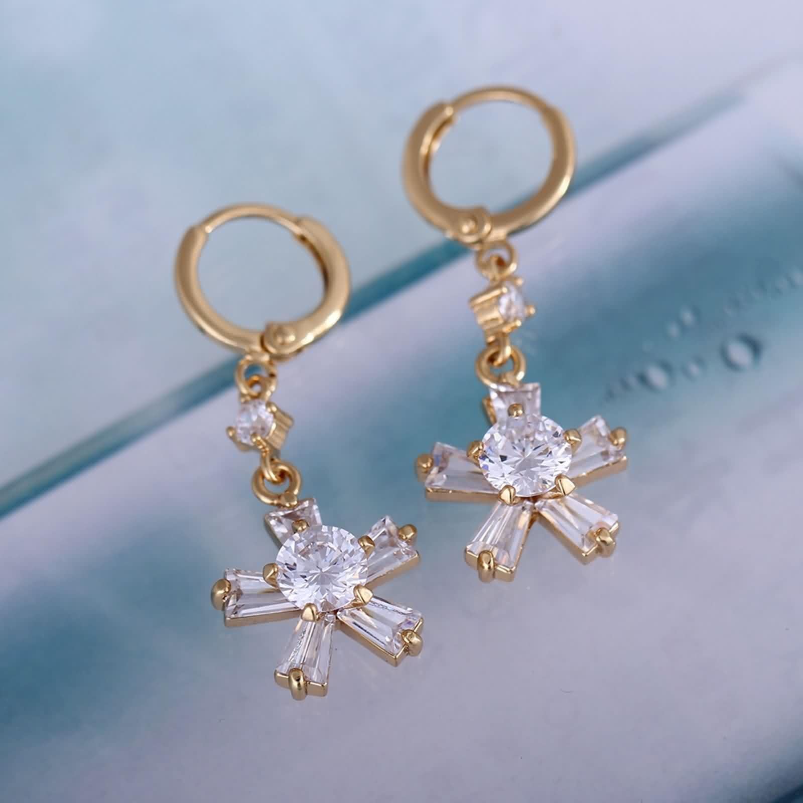 Pendientes de oro Au375 de 9 quilates, pendientes de aro de moissanita, diseño de flores, pendientes pequeños de oro amarillo 375