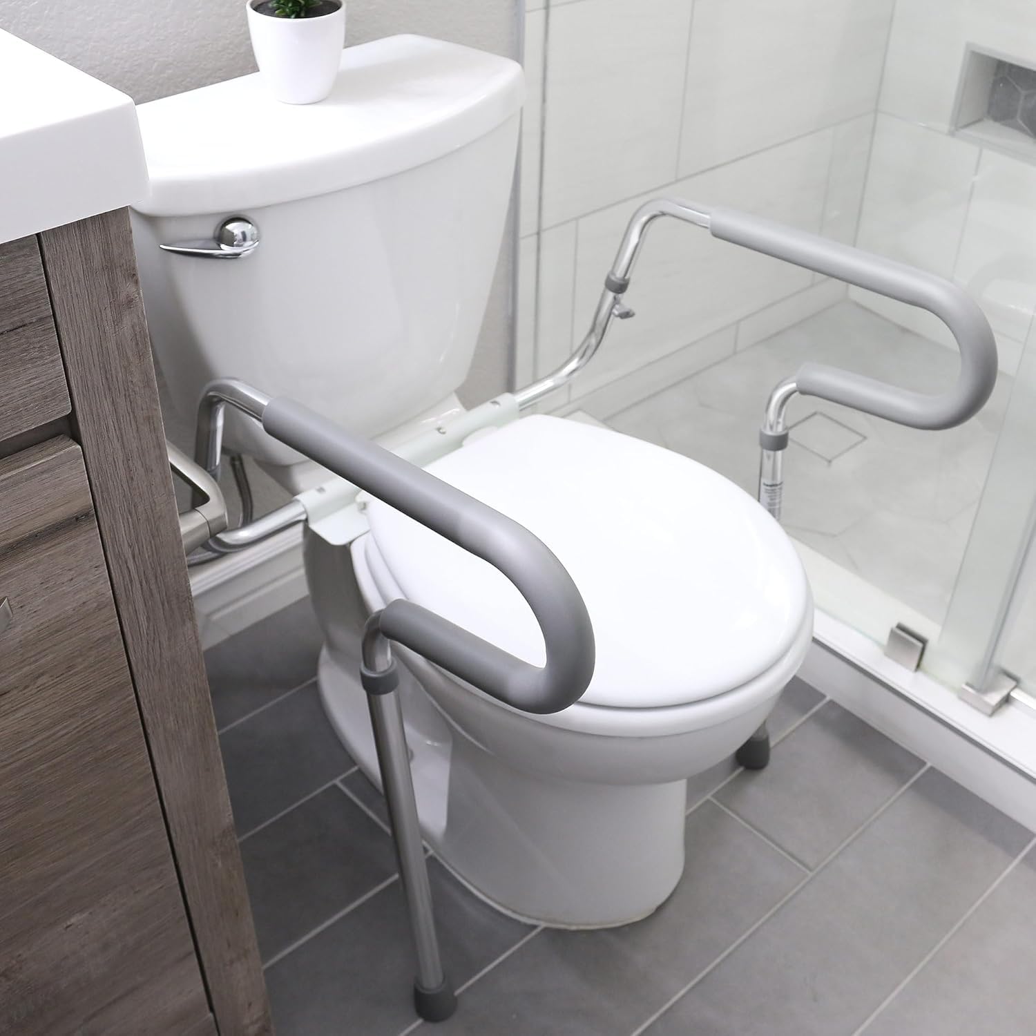 HealthSmart Rieles de seguridad ajustables para inodoro para personas mayores, grado médico, marcos de seguridad para discapacitados, acolchado antideslizante, capacidad de 300 libras, silla de