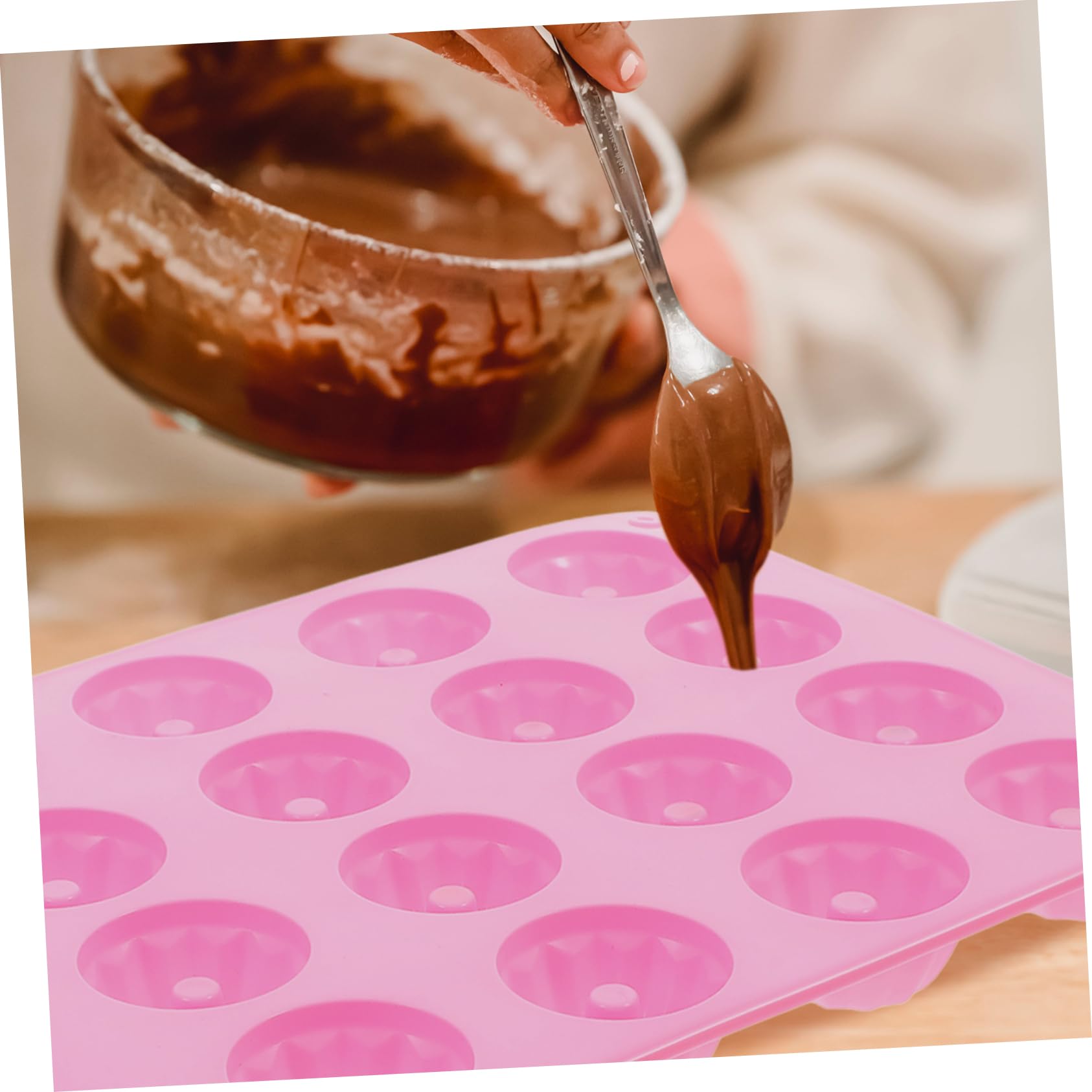 Abaodam Silikon Kuchenform mit 20 Mulden Backwerkzeug Ofenfeste Form für Kuchen Muffins und Pralinen