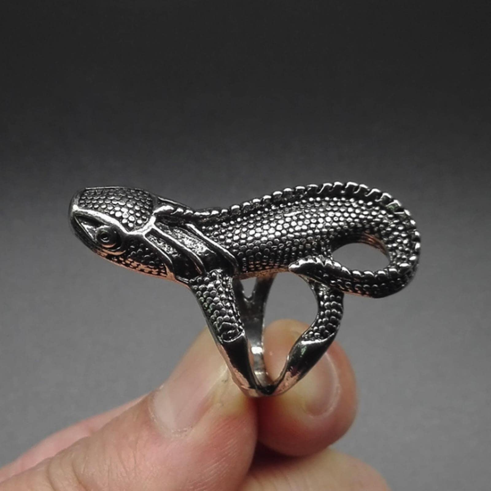Xjruixi Men's Green Cool 316L Stainless Steel Lizard Rings For Punk Biker Ring Vintage Gothic Animal Ring Jewlery Gift