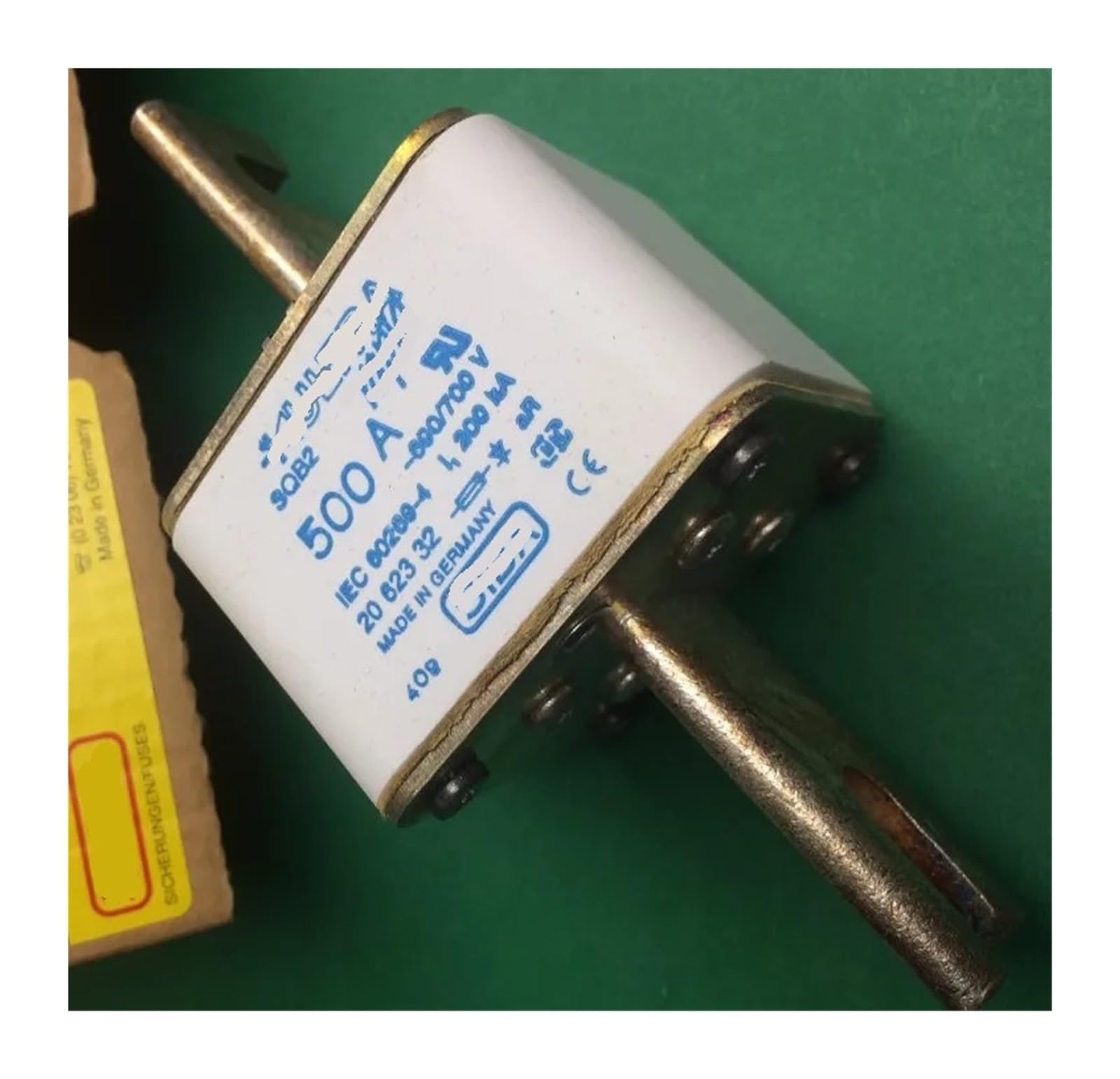 Fusibles SQB2 2062332 pour sécuriser vos installations électriques face aux surcharges