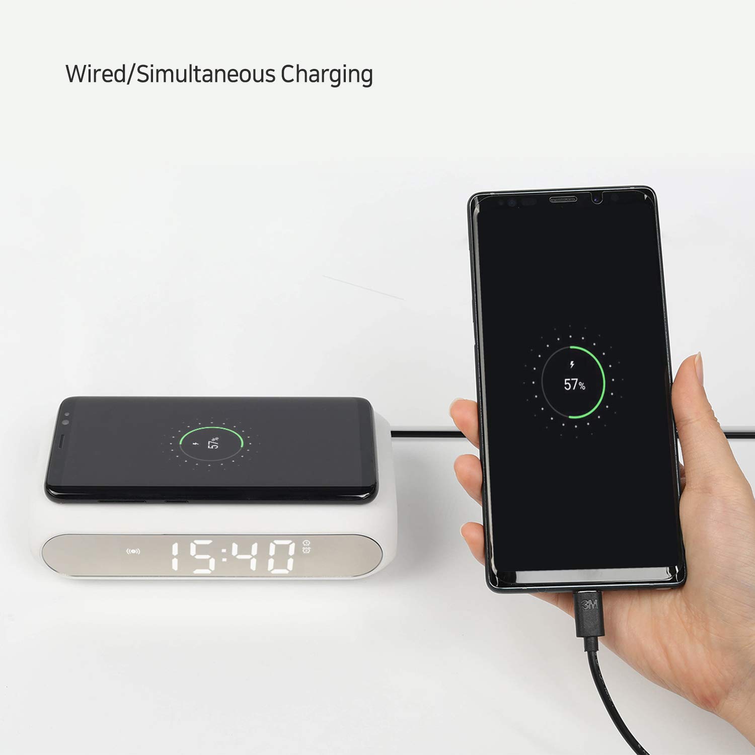 mooas Qi Wireless Charging Slim Mirror Orologio da scrivania (bianco), sveglia digitale compatta con porta USB, caricabatterie wireless per iPhone 8/8+/XS/XR/11/11Pro, Airpods, Samsung Galaxy