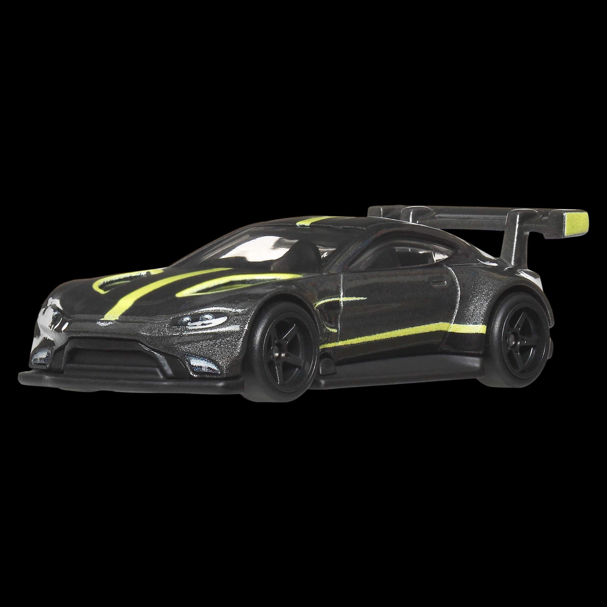 Hot Wheels Premium Car Culture Collectible Toy Car, 1:64 Scale Die-Cast Lamborghini Essenza SCV12 - Image 3