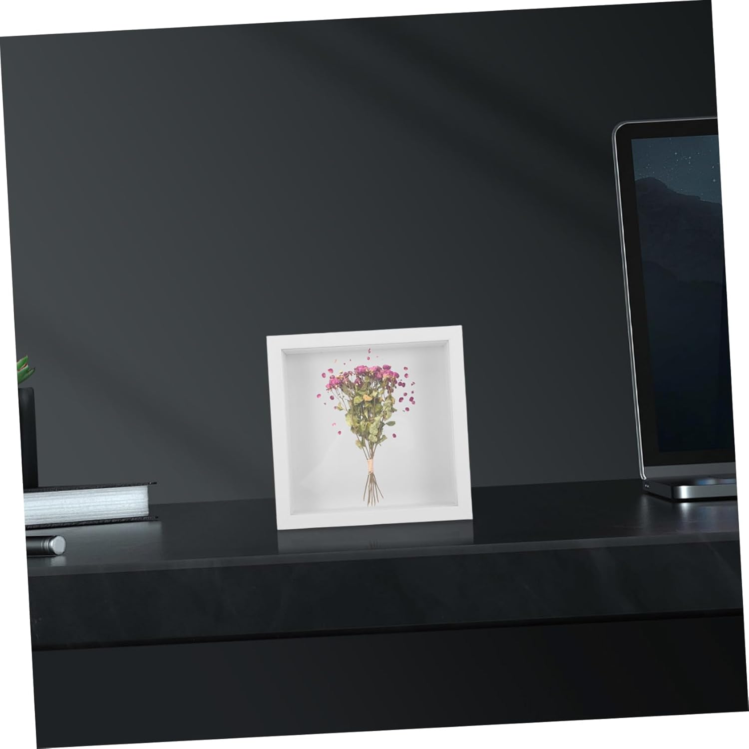 Cabilock 4pcs Wooden Dried Flower Shadow Box Frame Elegant Display Case for Pressed Flowers Photos Crafts and Memorabilia Versatile Home Decor with Flexible Positioning Options