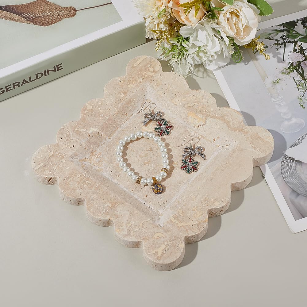 CREATCABIN Bandeja Decorativa de Travertino Bandeja de Mármol para Joyas Bandeja Cuadrada Beige para Tocador de Baño Soporte para Platos de Cocina Borde Festoneado de Almacenamiento 20.3x20.3x1.75cm