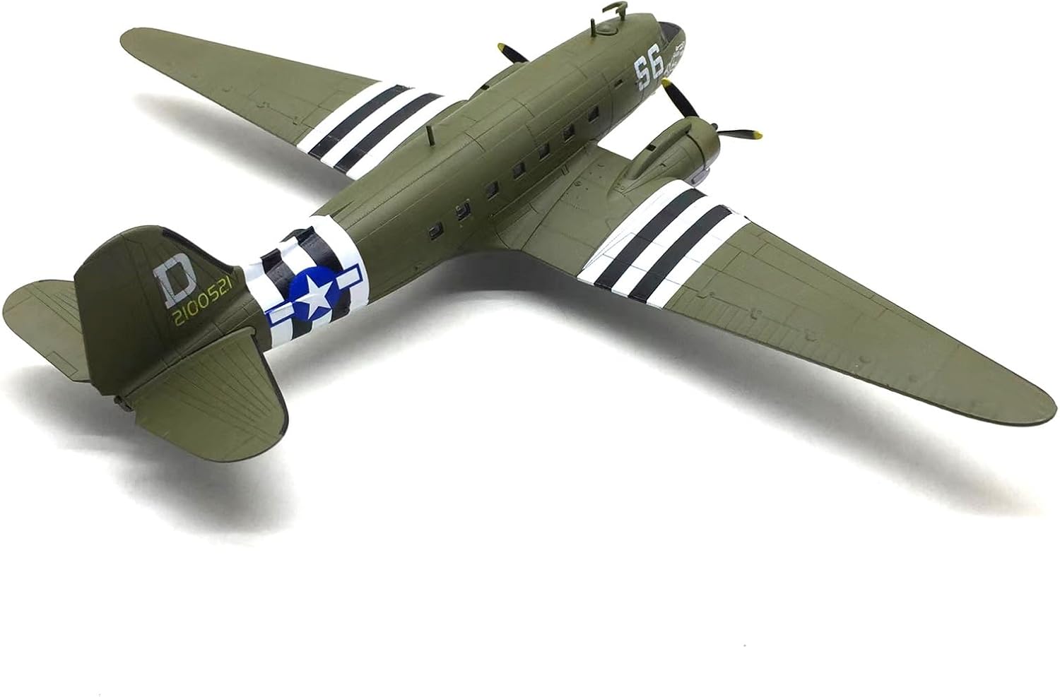 DAGIJIRD Simulation 1:100 Alloy Aircraft Model WWII Douglas C-47 Transport Aircraft Plane Model with Display Stand