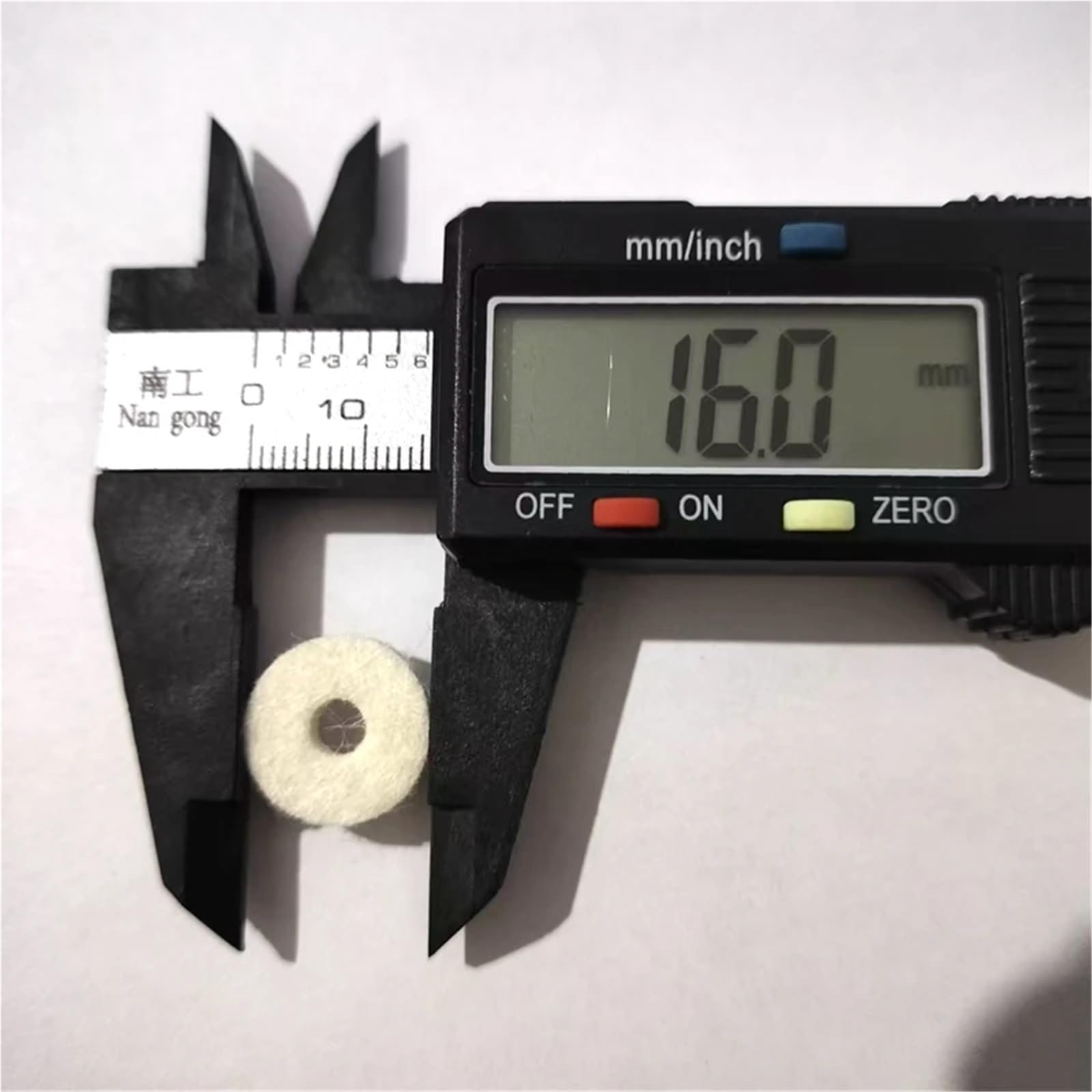 Cosyhat 100Pieces/bag Trumpet Felt Washers Pad Cushion Brass Instrument Replacement Parts for Musical Instruments(White 16mm)