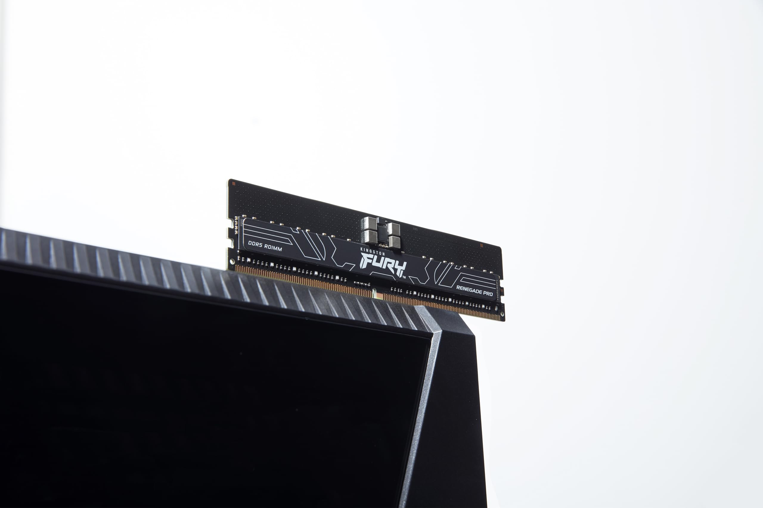 Kingston Fury Renegade Pro Expo 128GB 6400MT/s DDR5 ECC Reg CL32