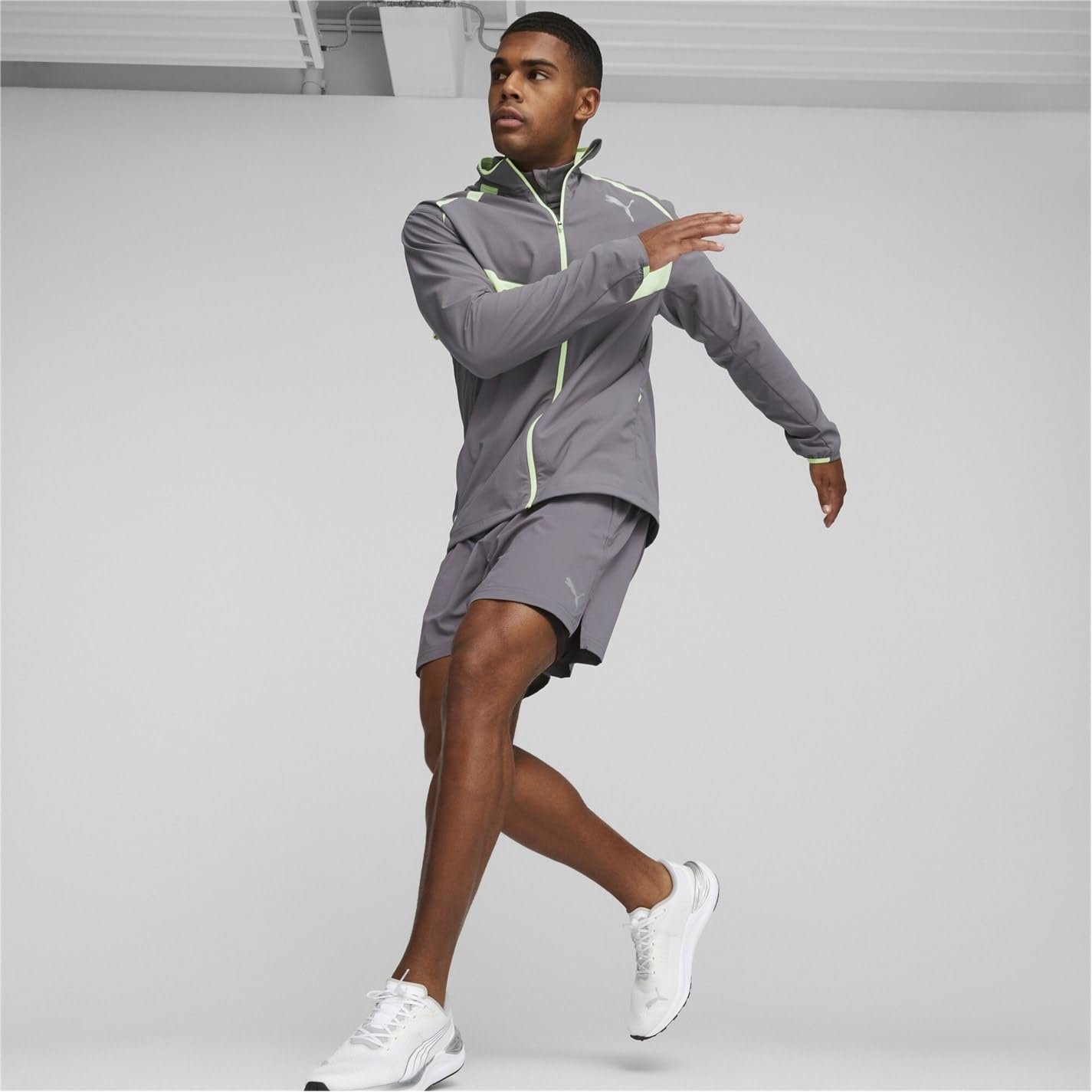 PUMA Giacca Running Uomo Ultraweave - Grigio
