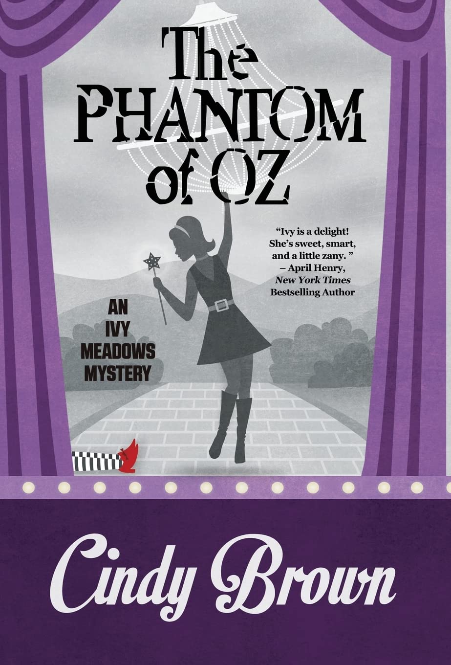 Buy The Phantom of Oz: 5 (Ivy Meadows Mystery) — BookShops.in