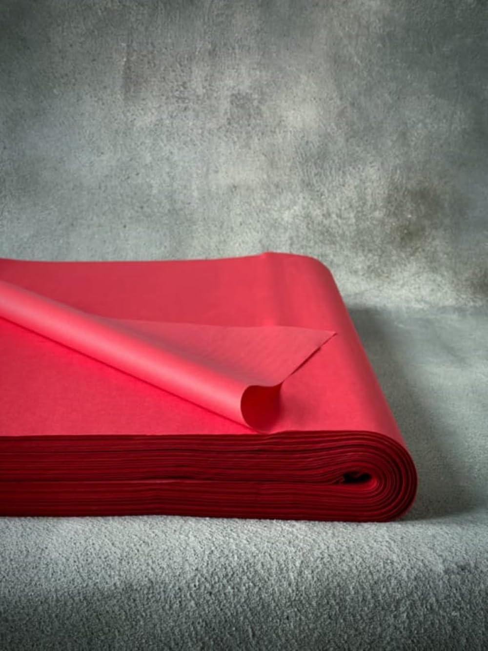 RFE 100 Sheets of Large Tissue Paper 20 x 30 inches (500x750mm) Quality Acid Free Tissue Paper for Clothes, Gift Wrapping and Art Craft Decorations (Red)