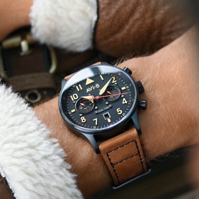 Amazon.com: AVI-8 Mens 43.5mm Hawker Hurricane Carey Dual Time