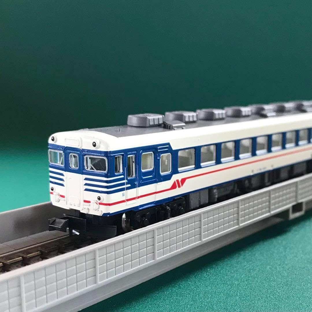 10-357sキハ58系 急行形気動車（新潟色）室内灯付3両セット