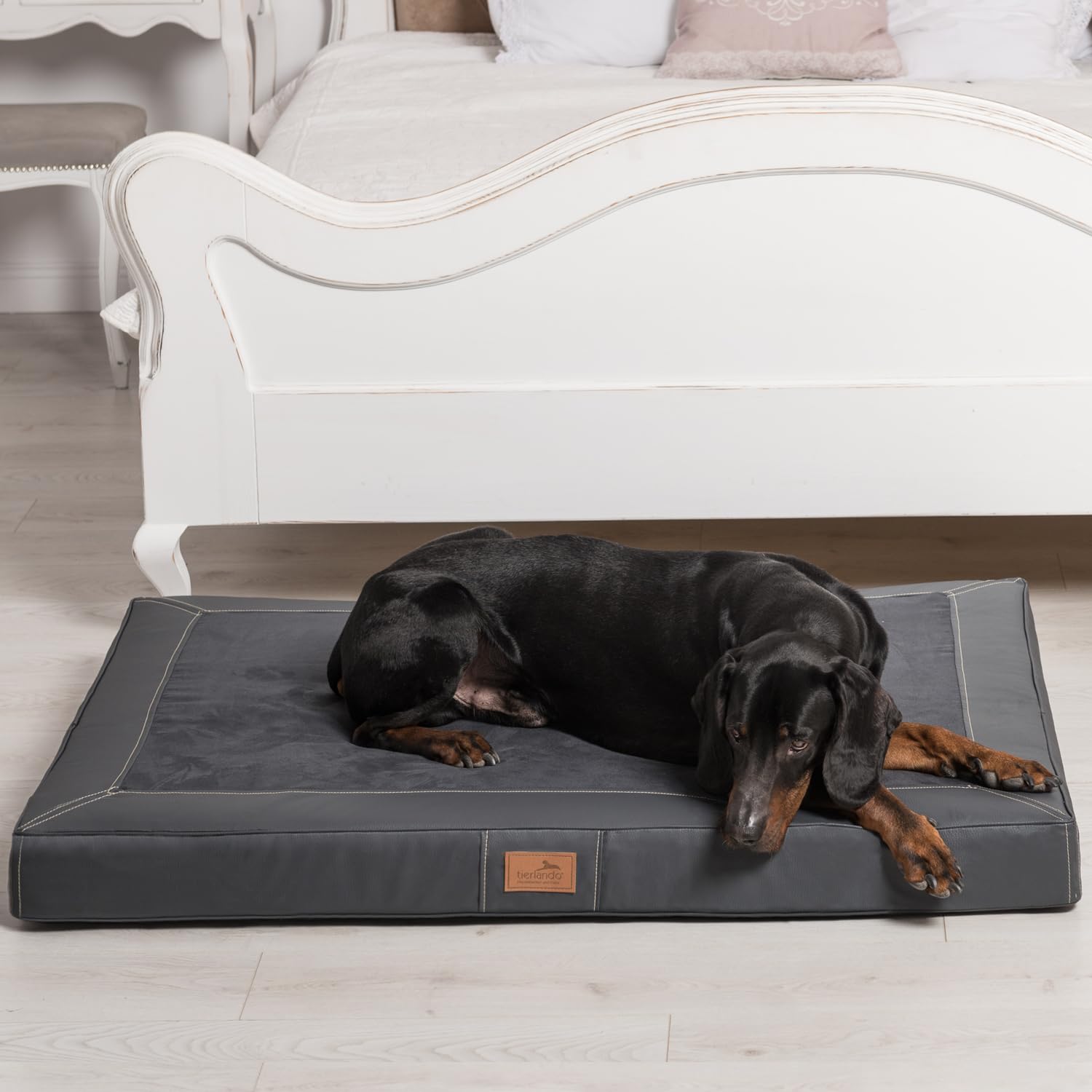 tierlando® Orthopädische Hundematratze Oscar VIP aus Kunstleder und Velours mit Visco-Schaumfüllung, druckentlastende Hundematte mit Rutschfester Unterseite Größe: 120x90cm | Farbe: 02 Graphit