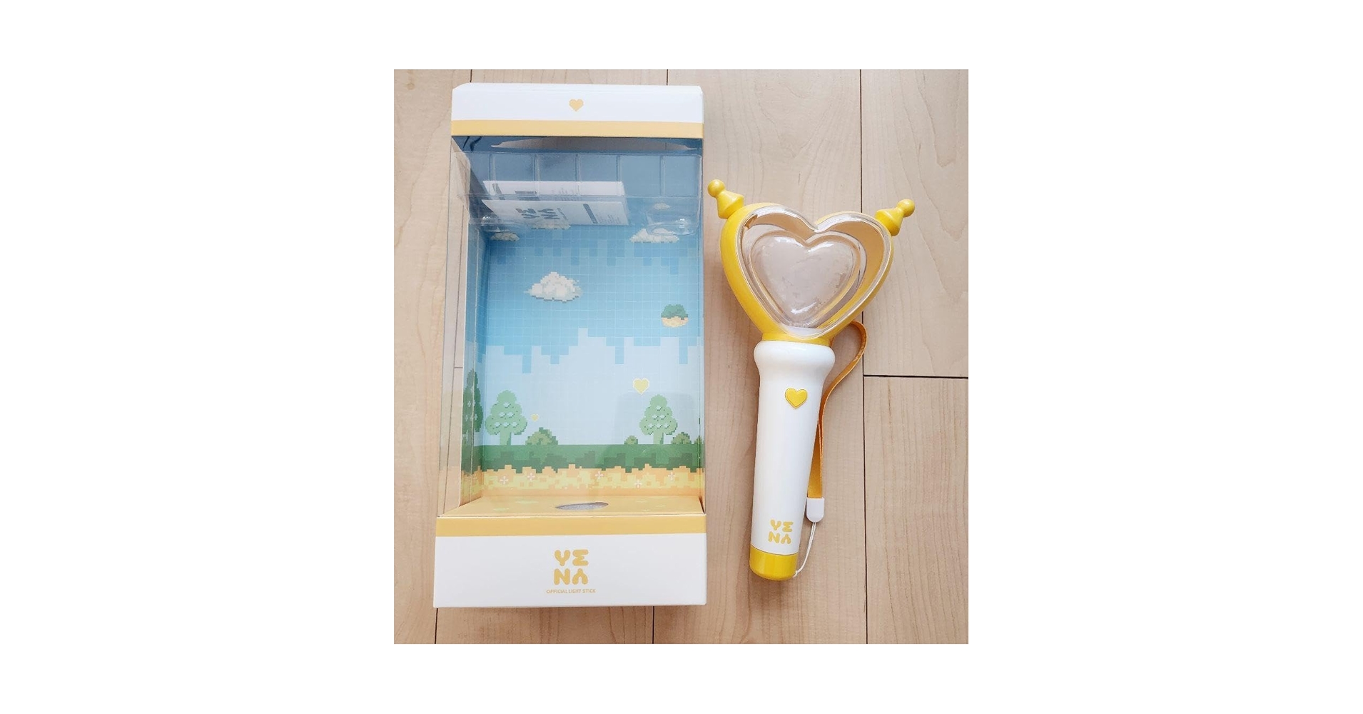 イェナ　ペンライト Amazon.co.jp: YENA - OFFICIAL LIGHT STICK 公式 ペンライト