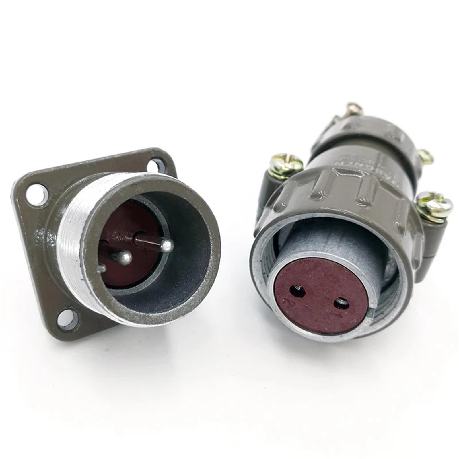 Conector de tornillo P20K3Q evita desconexiones en cables de 3 pines 8