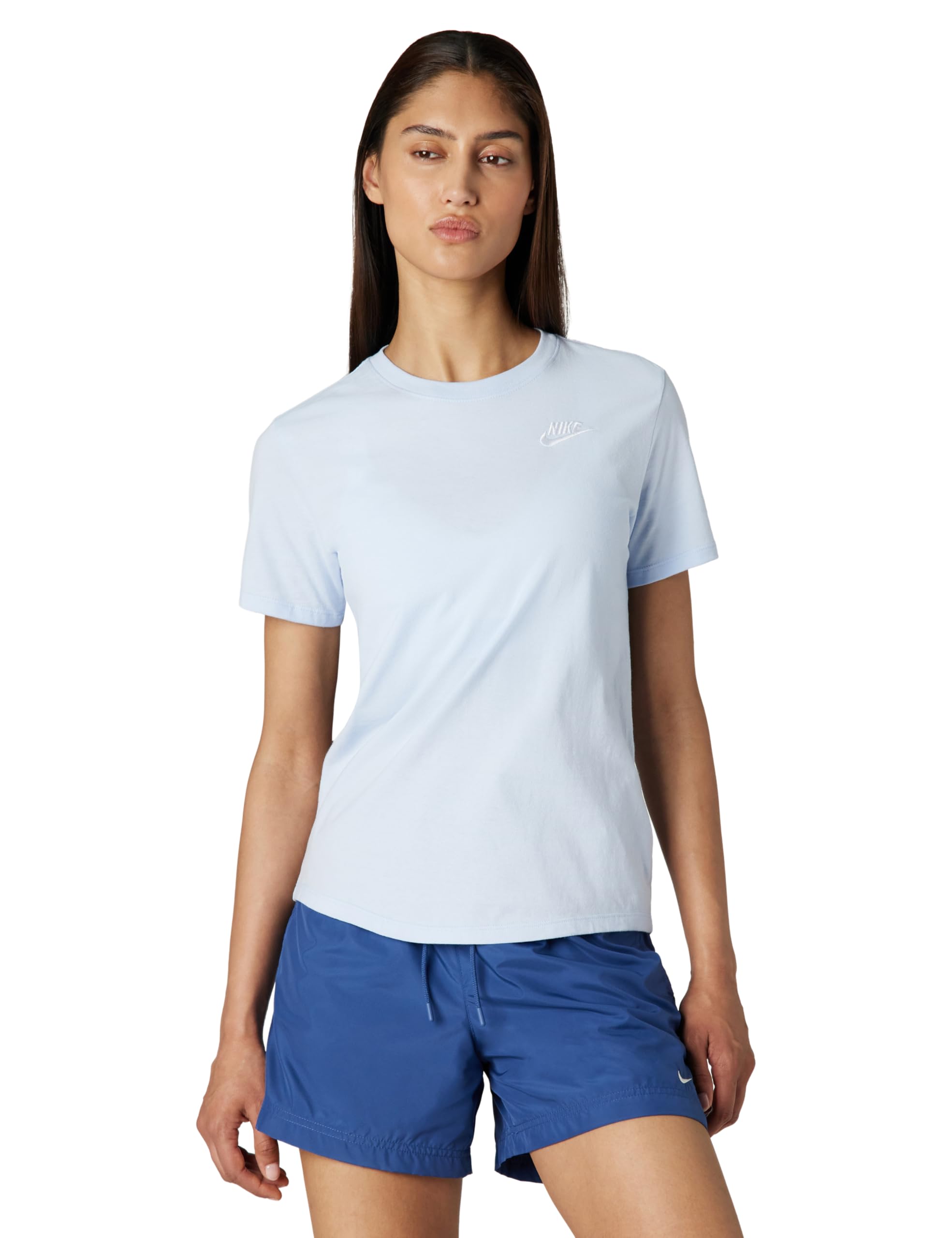 Nike Women's Sportswear Club Essentials T-Shirt