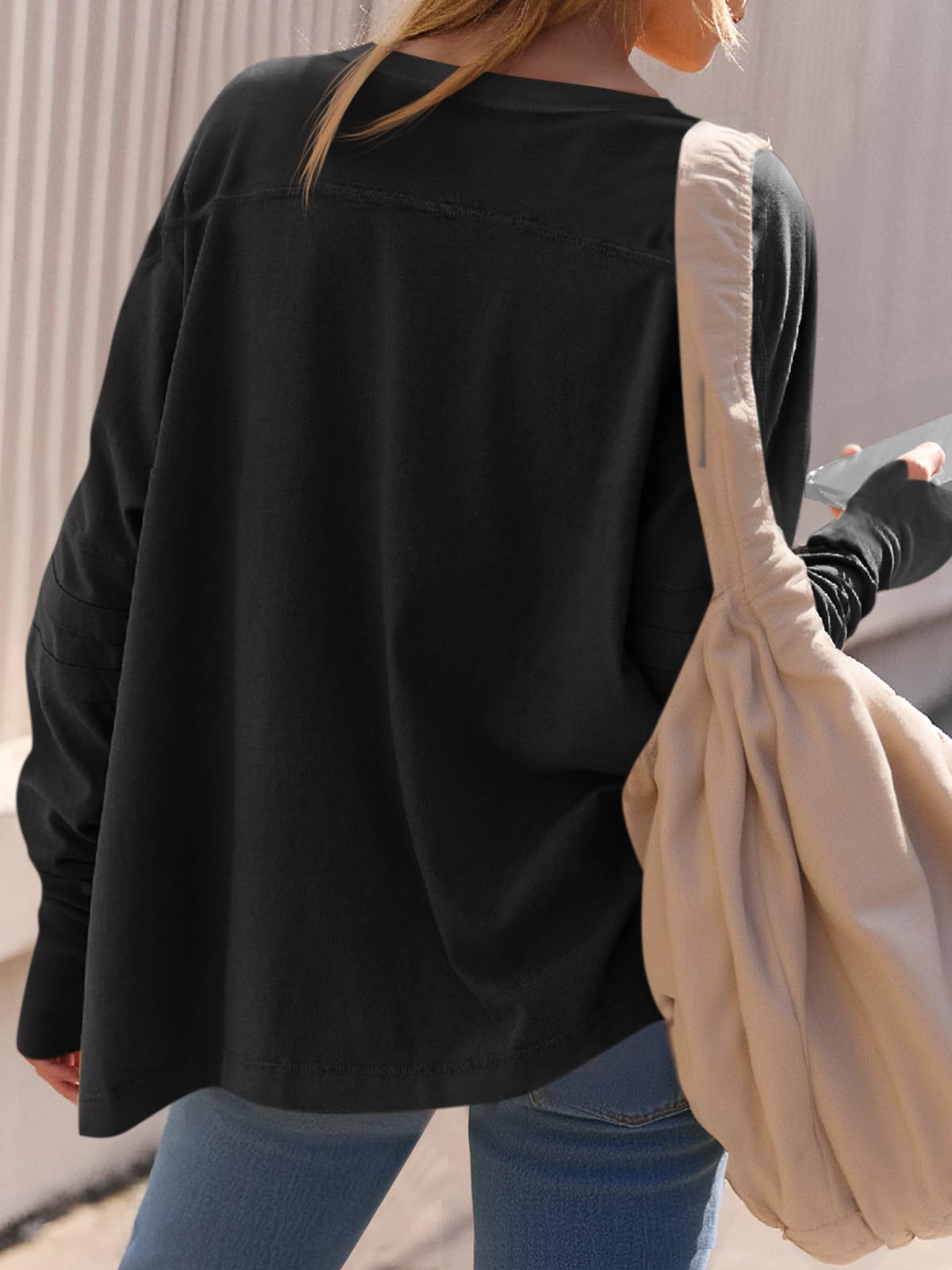 Tankaneo Top da donna a maniche lunghe da allenamento, oversize, con scollo a V, con spacco laterale, tuniche da palestra con fori per i pollici