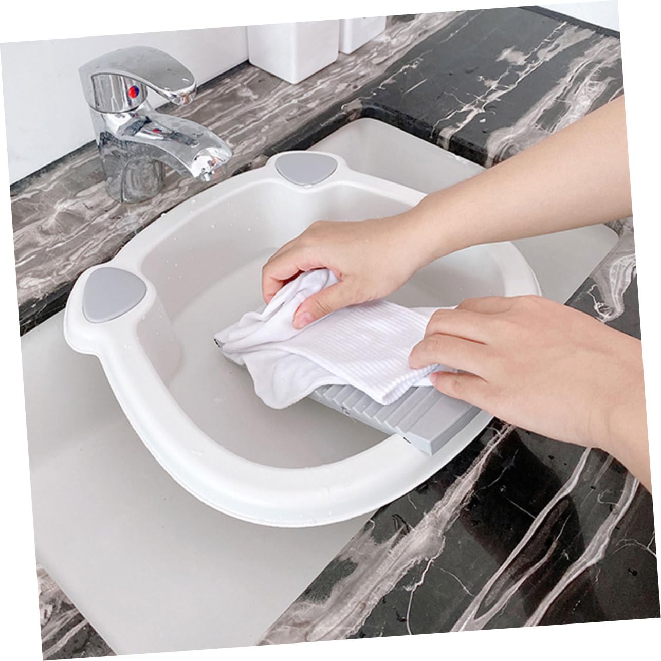 TOPBATHY 2 Pezzi Lavatoio Portatile con Tavola per Lavaggio Lavabo Antiscivolo per Bucato e Uso per Dormitori Include Scrubbing Board e Design Compatto