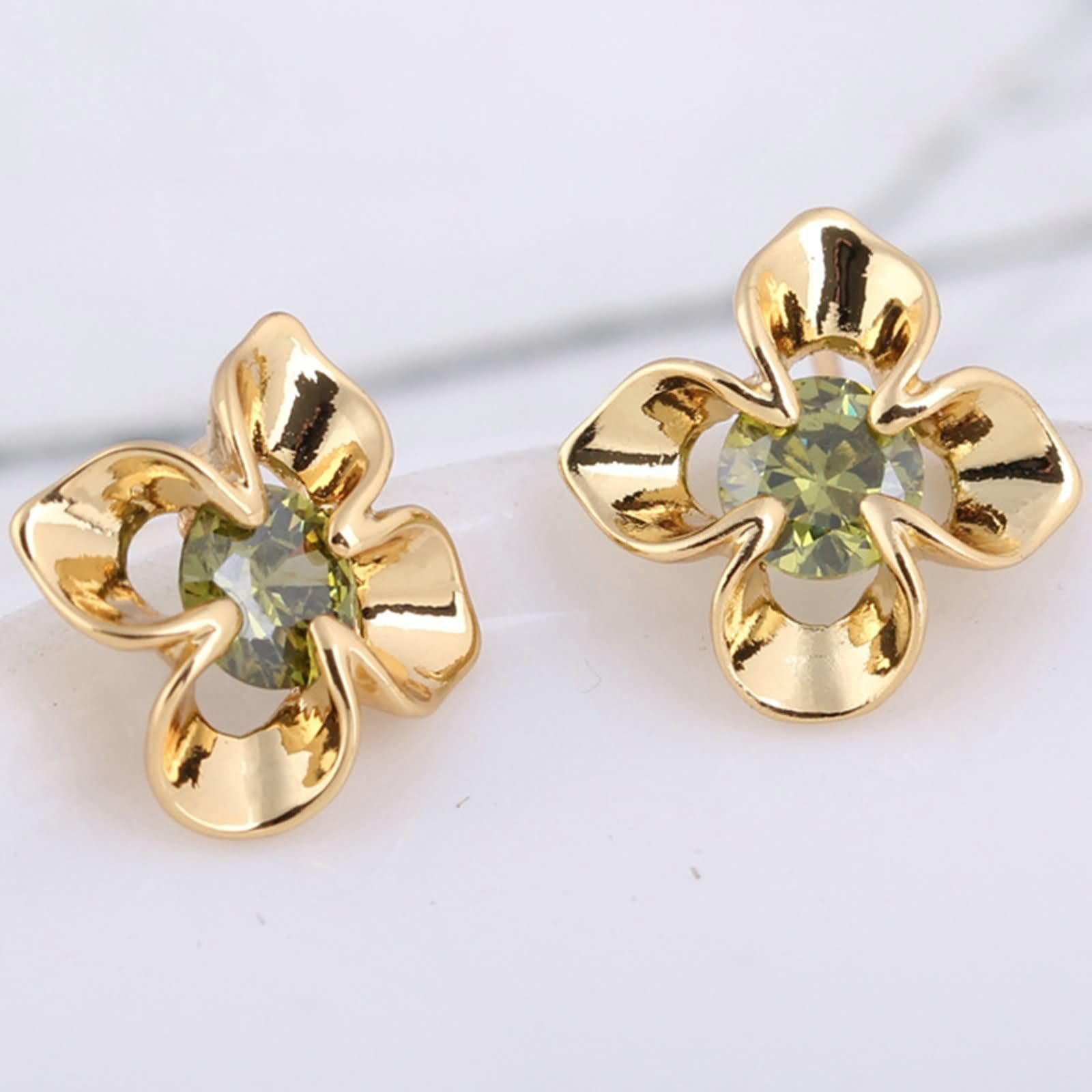 Damen Ohrringe Hochzeit Gelbgold 9K / 14K / 18 Karat, Blume und Rund mit Moissanit, Ohrringe Ohrstecker Frauen Gold