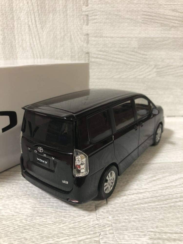 Amazon | 1/24 トヨタ 旧型ヴォクシー VOXY 後期 非売品 カラー
