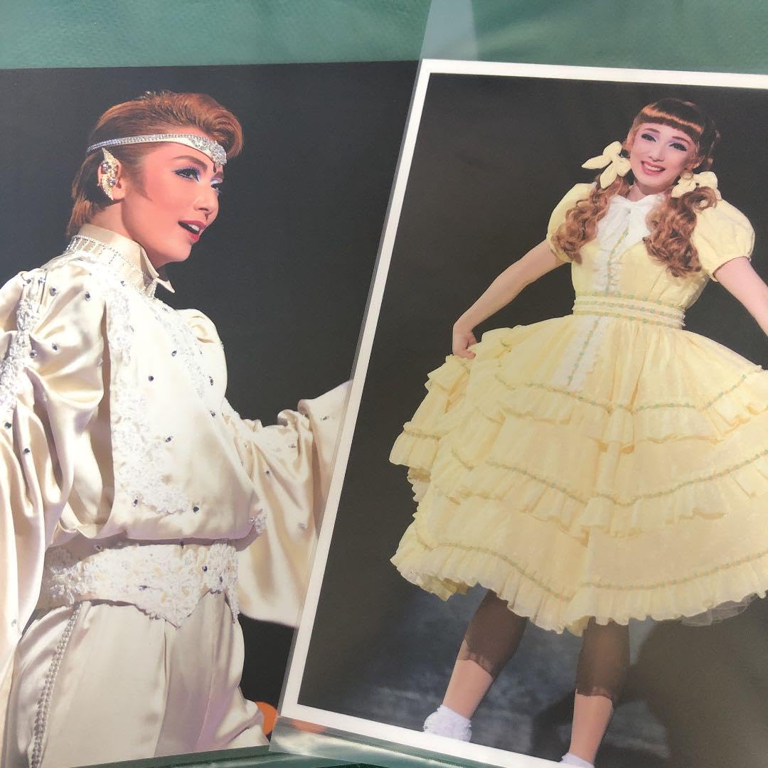 Amazon.co.jp: 宝塚歌劇団 専科 沙央 くらまさん A4写真