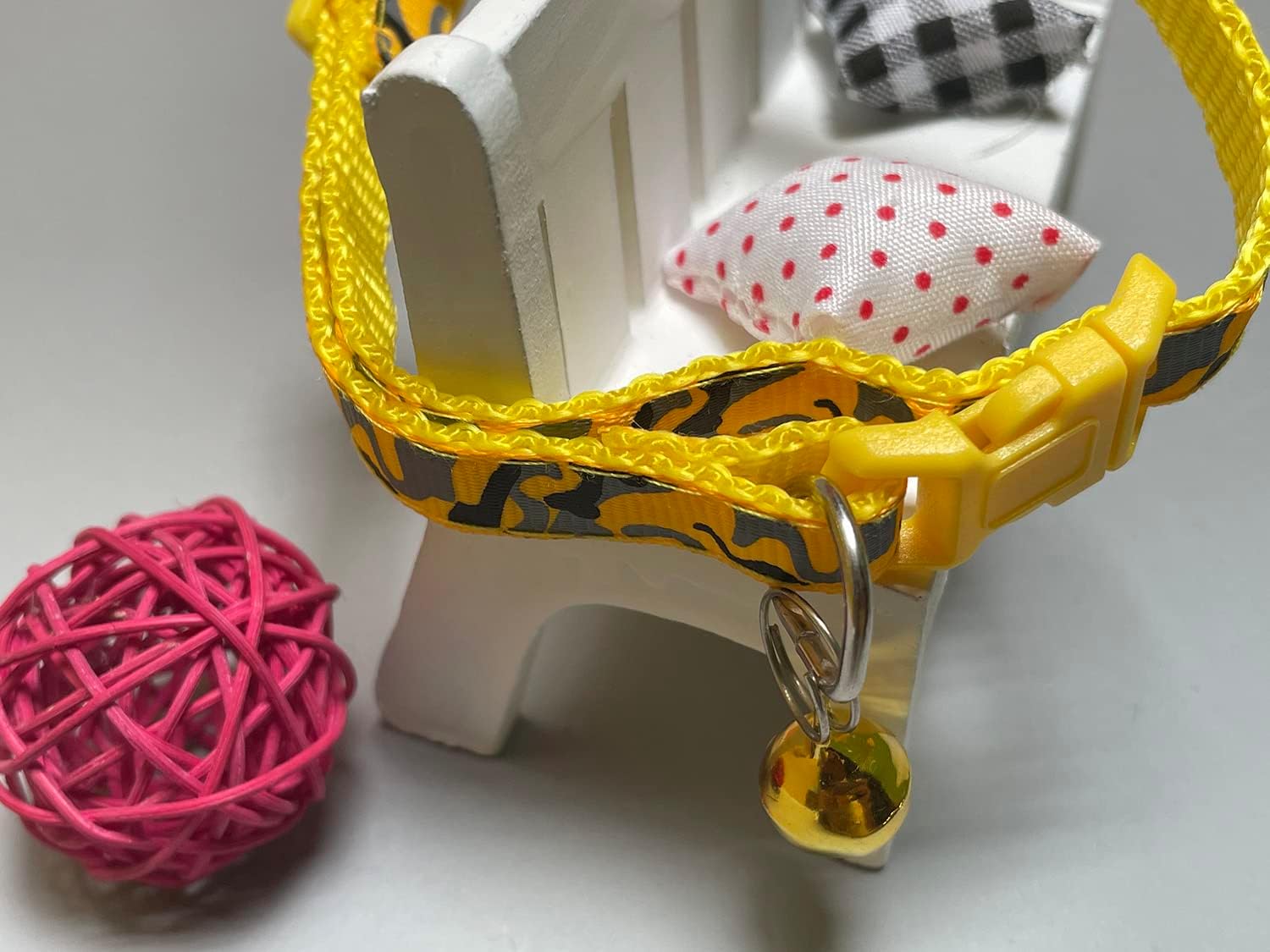 Camouflage Cat Collar with Bells - Yellow image 5