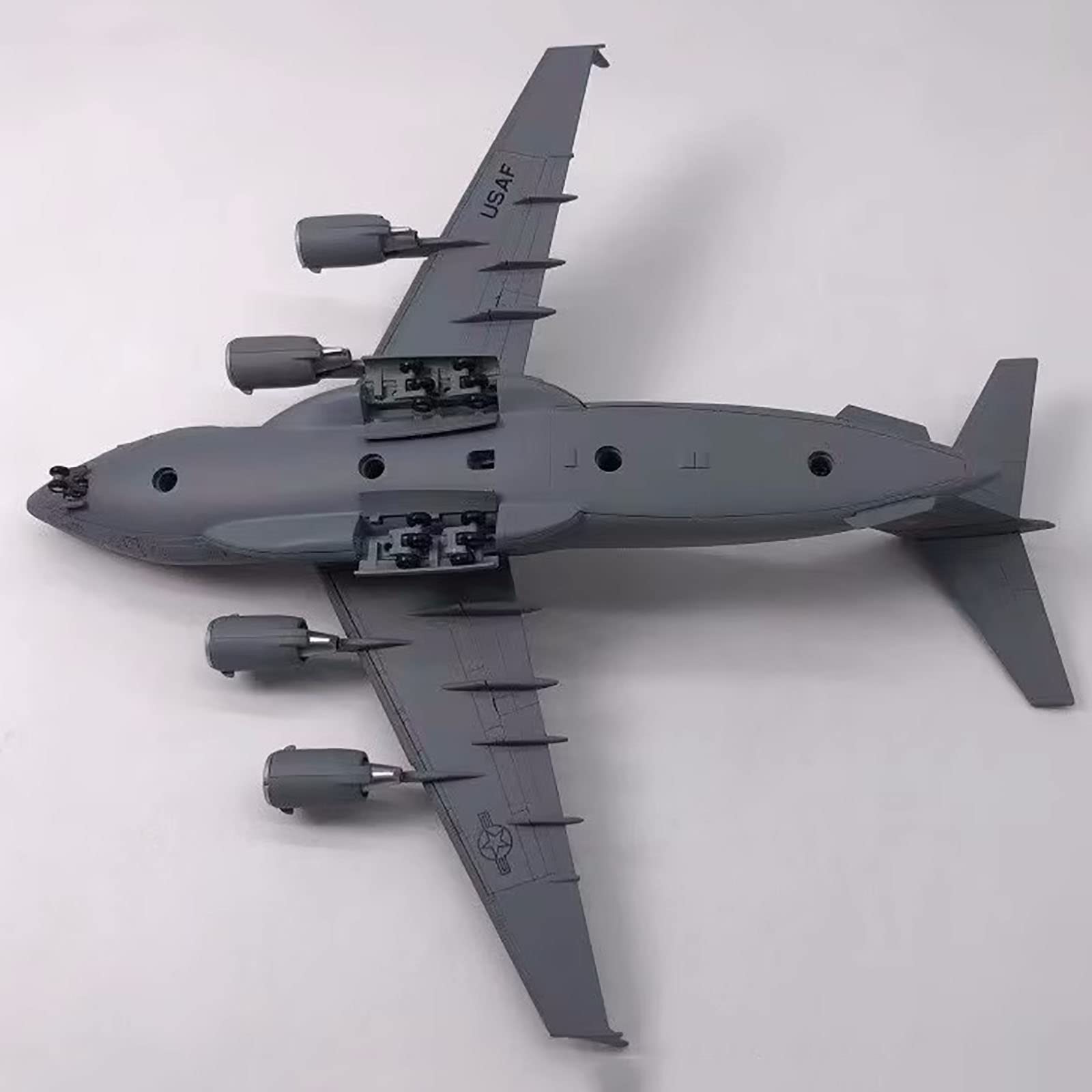 AVION DE TRANSPORT Boeing C-17 Globemaster III échelle 1/200 modèle