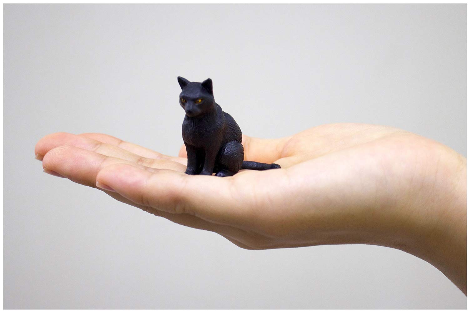 Amazon.co.jp: プラッツ 1/12 黒猫(座り) : ホビー