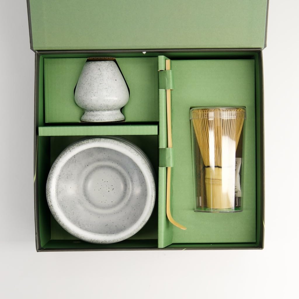 TOKYO design studio Lot de 4 pièces à matcha dans un emballage cadeau de qualité supérieure - Avec bol à matcha, fouet en bambou, cuillère en bambou et support pour fouet - Cérémonie traditionnelle du