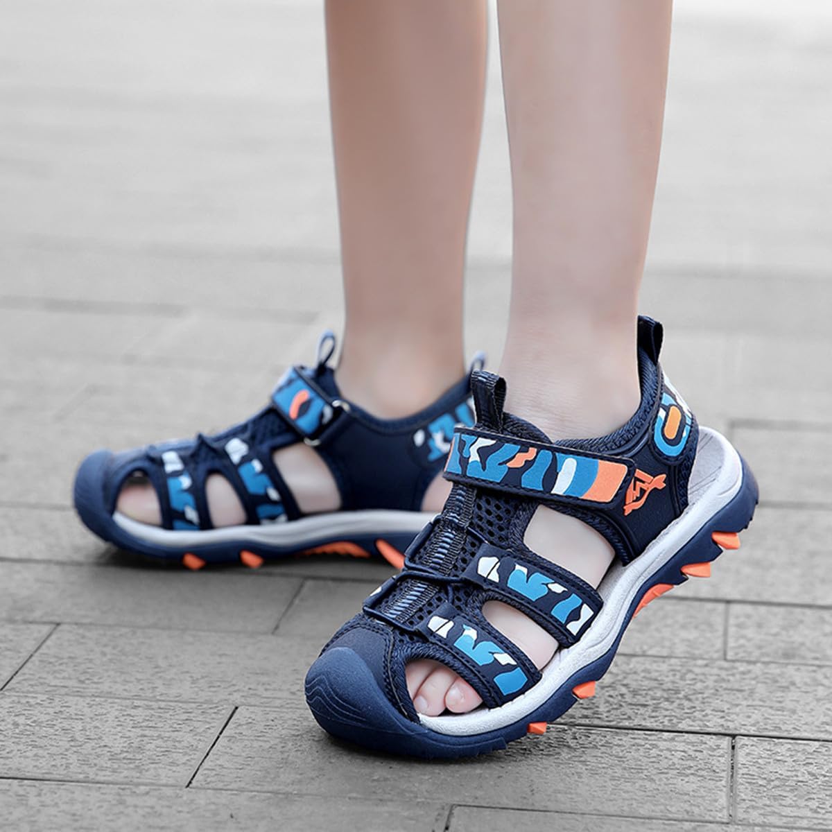 BININBOX Boys Girls Sport Sandals Breathable Lightweight Outdoor Play Casual Closed Toe Hook and Loop Beach Shoes