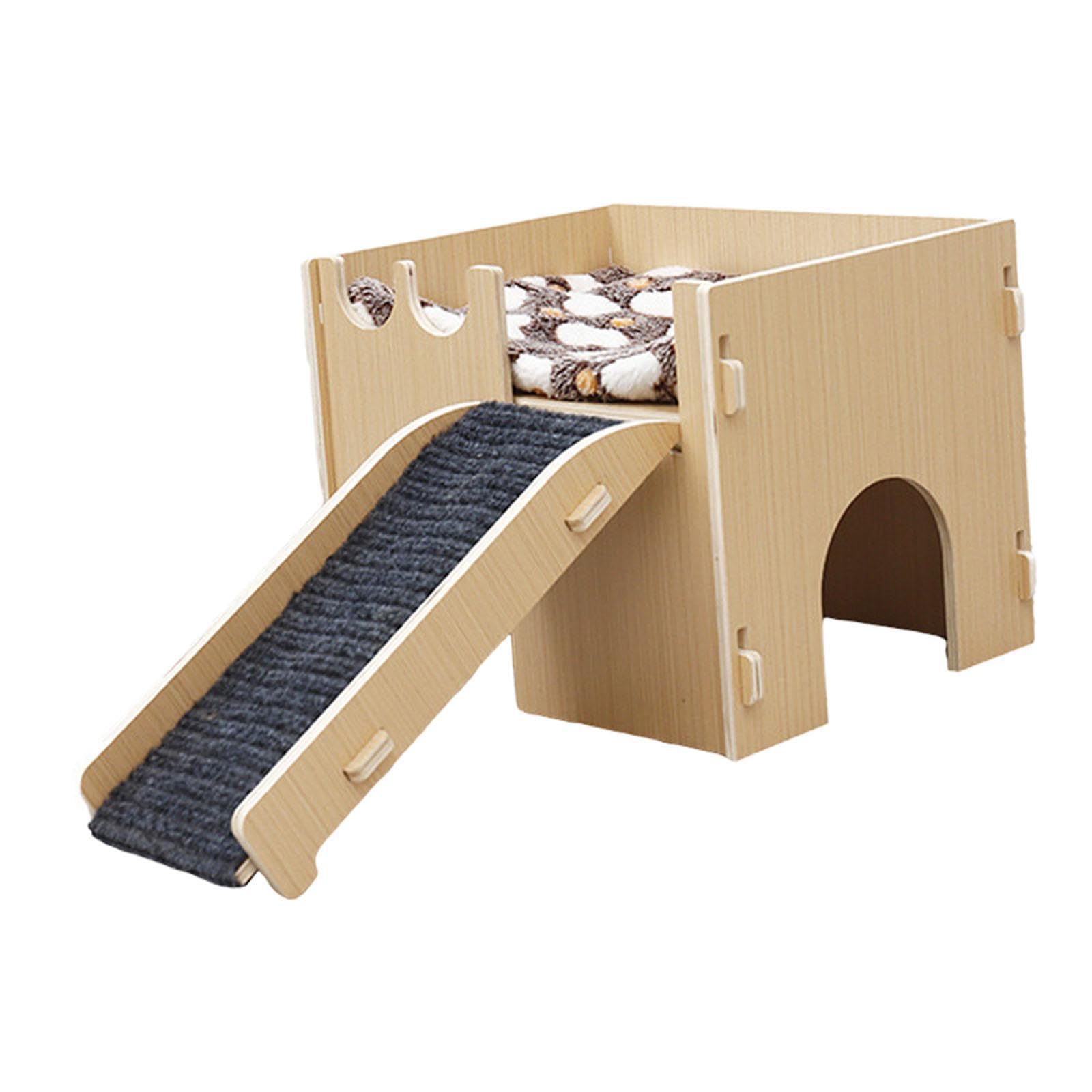Hideaway Rabbit Habitats Casetta per criceti in Legno Realizzata a Mano, Include Un Parco Giochi con per Scala Che garantisce attività Divertenti e
