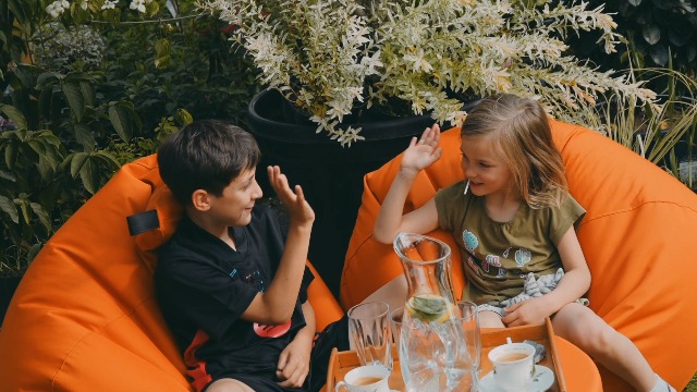 Ecopuf Oscar Outdoor - Zitzak in peervorm, sako, zacht kussen met vulling - voor kinderen en volwassenen - voor thuis en buiten - duurzaam polyester, met handvat - 90 x 110 cm - M11