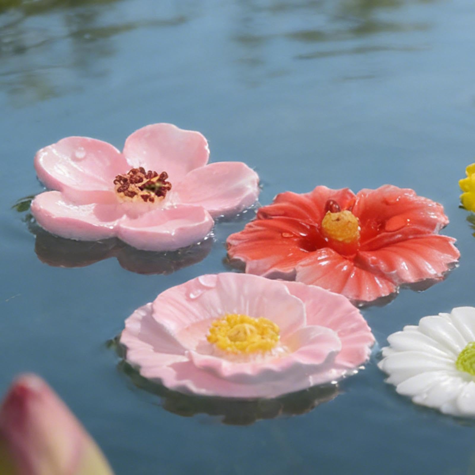 bad,8-teiliges Set mit 8 schwimmenden Tränken aus Kunstharz | Blumen Schmetterling Und Trinkstation,Im Außenbereich Garten Teich See Fluss Wasserpark im Freien als Trinkstelle für Vögel Insekten Wildt