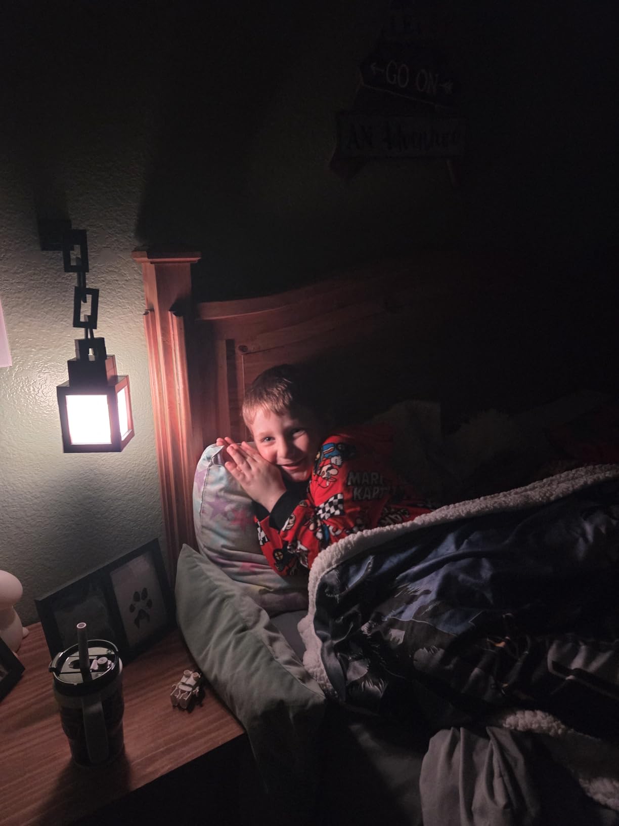 MC Pixelated Lantern Light Led 16-Color Changing photo review